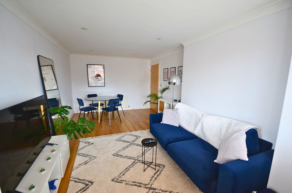 Property photo 2 of 9 Photo 7