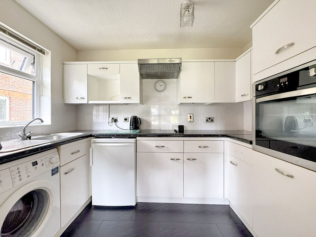 Property photo 3 of 9