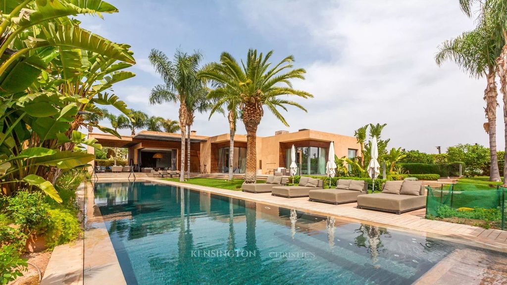 Property photo 1 of 77