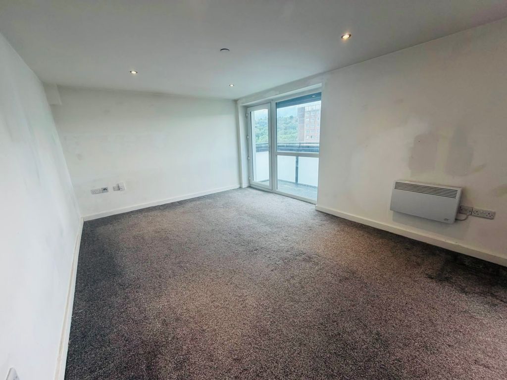 Property photo 2 of 7 Image