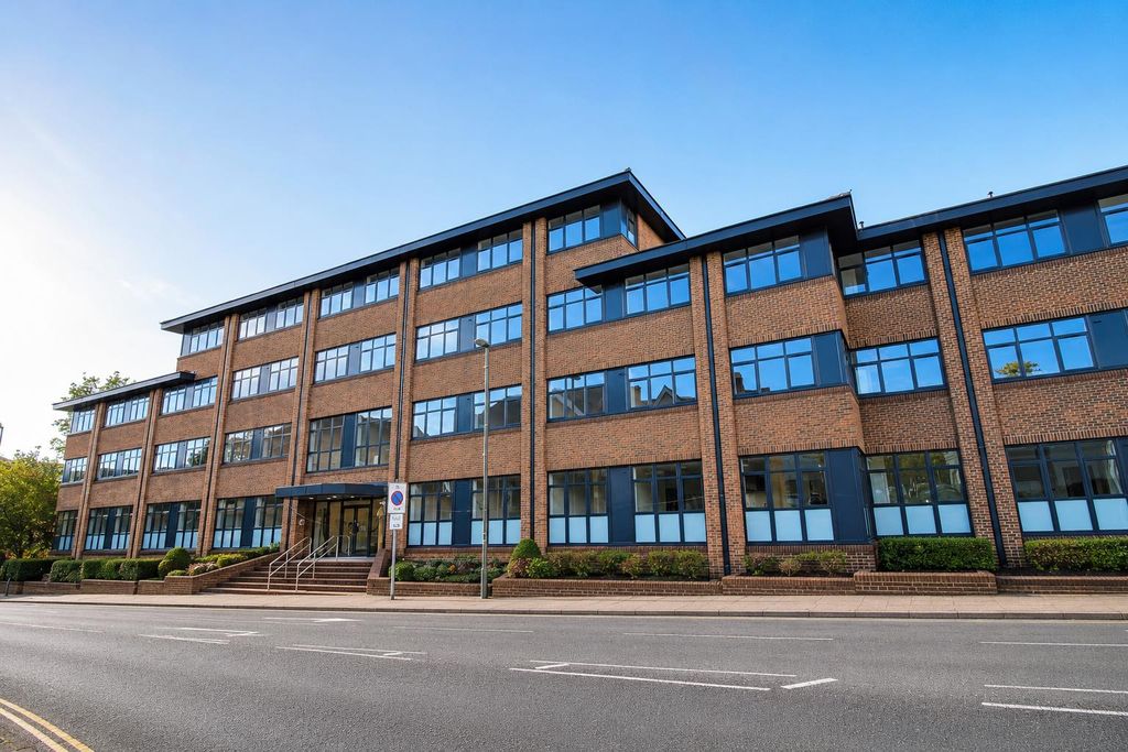 Property photo 1 of 11 5ba6A308-A05B-4566-Ad59-Bfb55A74Fa86.Png