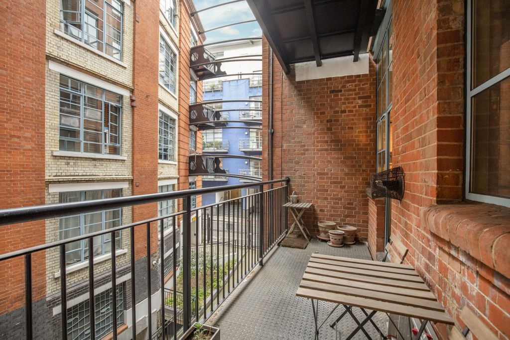 Property photo 3 of 9 Boss House 30 - Bal