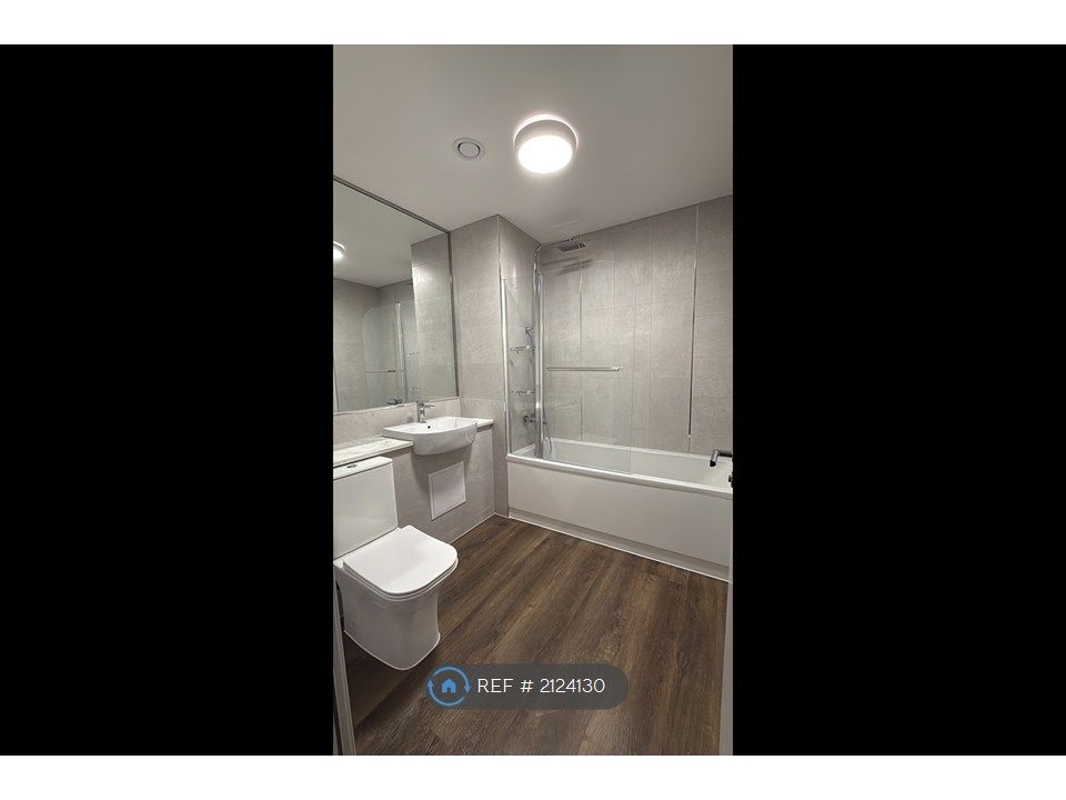 Property photo 2 of 32