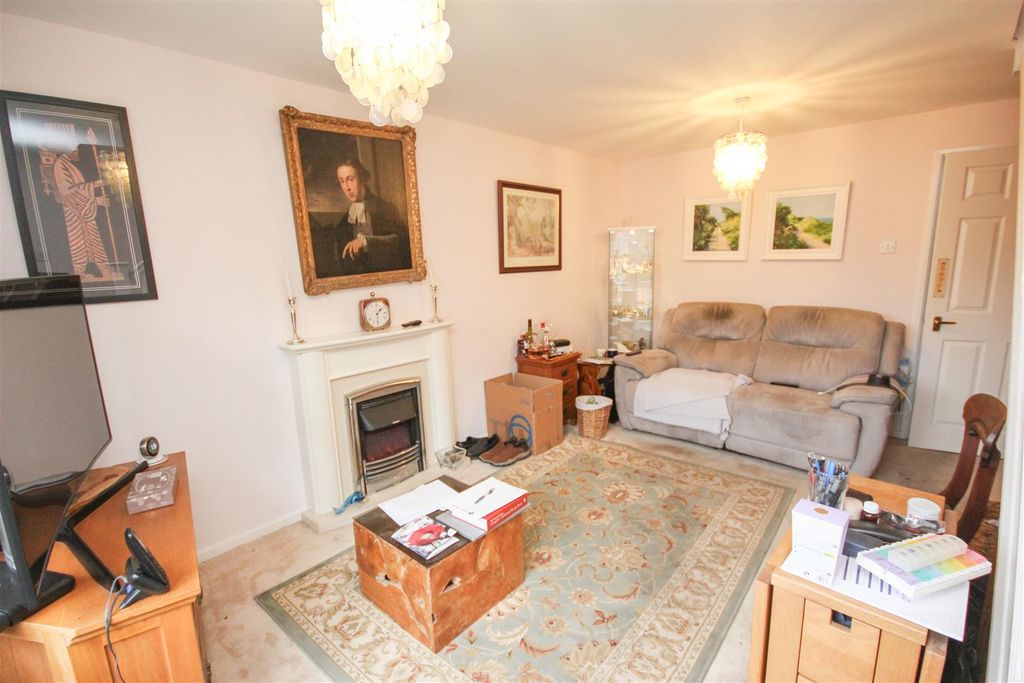 Property photo 2 of 10 Living 1.Jpg