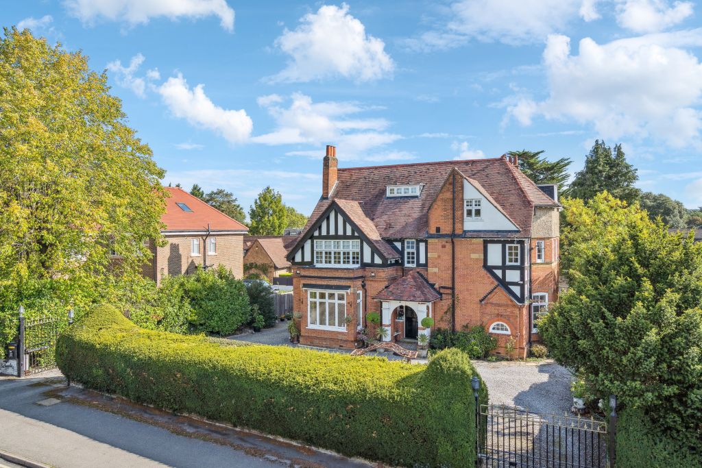 Property photo 3 of 22