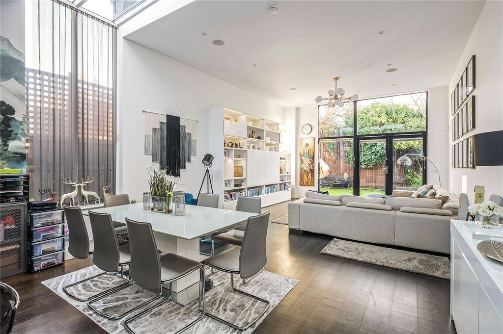 Property photo 1 of 17 Reception Room