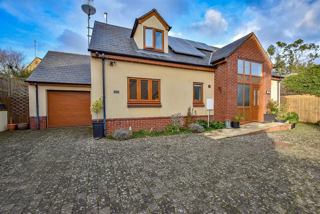 Property photo 1 of 30 Cp4_4372-2.Jpg