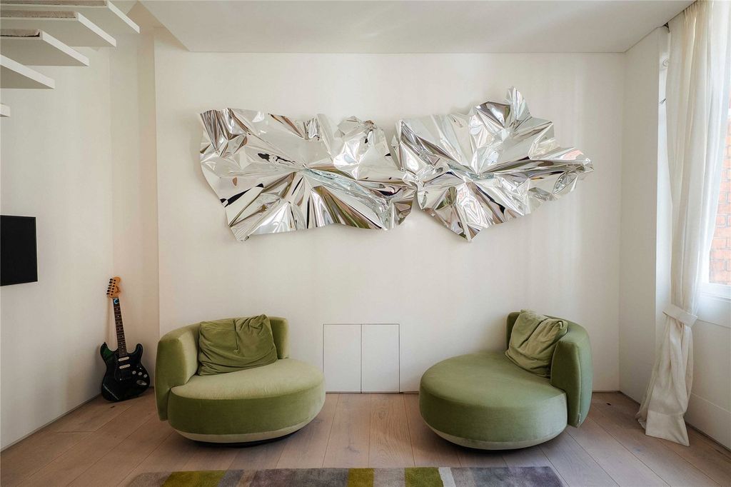 Property photo 2 of 7 Reception