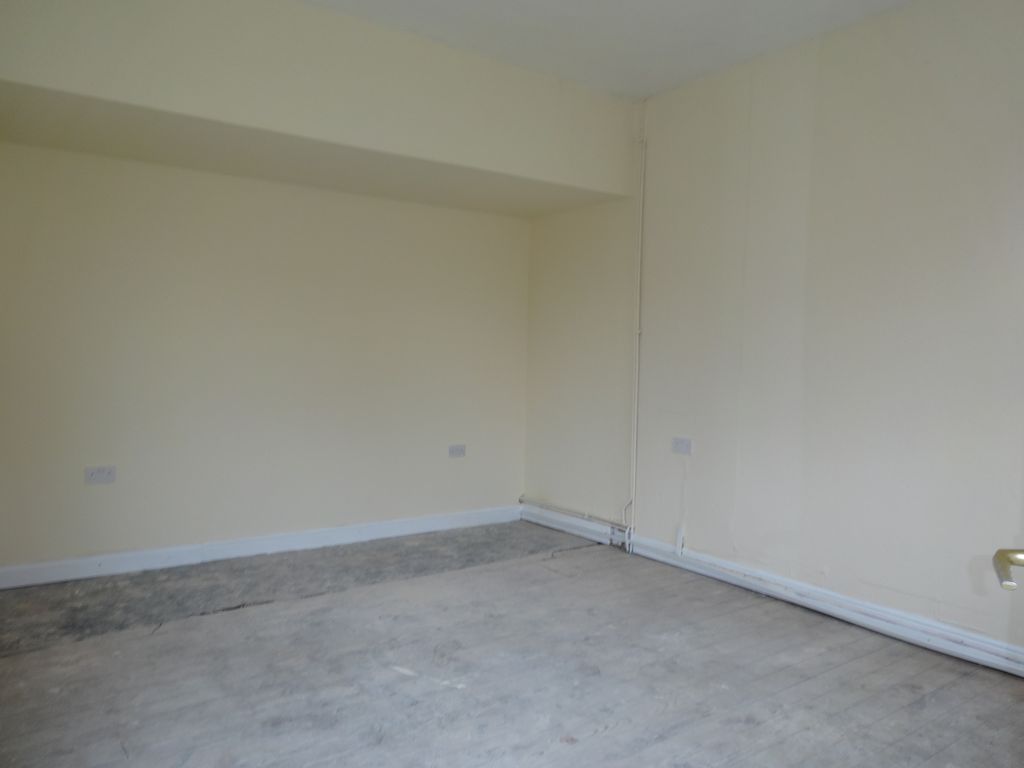 Property photo 2 of 3