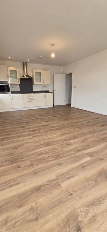 Property photo 3 of 7 Photo