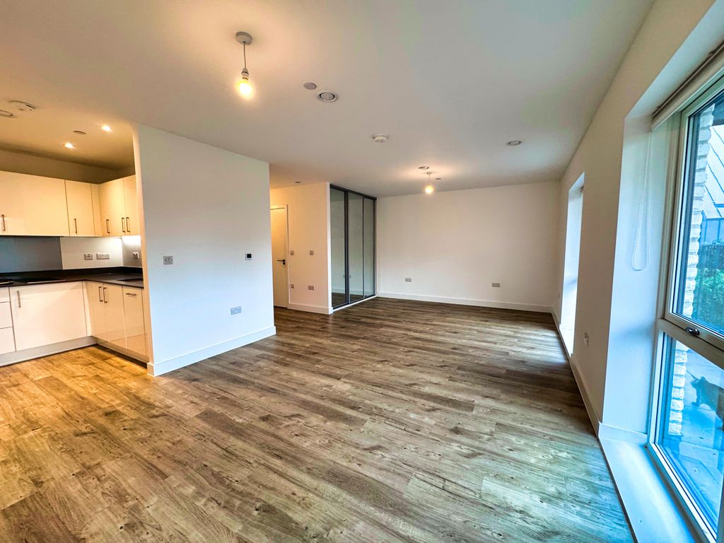 Property photo 3 of 10 1