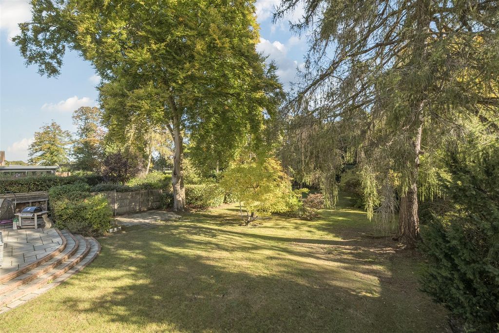 Additional image 24 of 5 bed detached house for saleWokingham Road, Crowthorne, Berkshire RG45