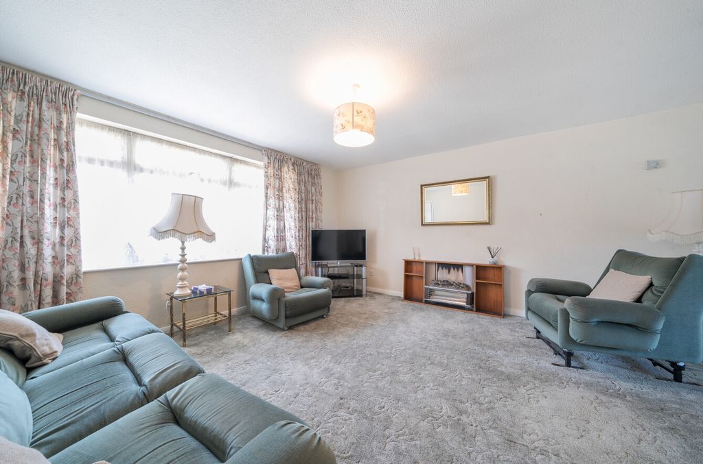Property photo 2 of 18 1296584-6-682c589...