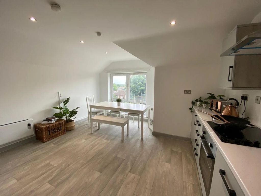 Property photo 3 of 16 Picture No. 06