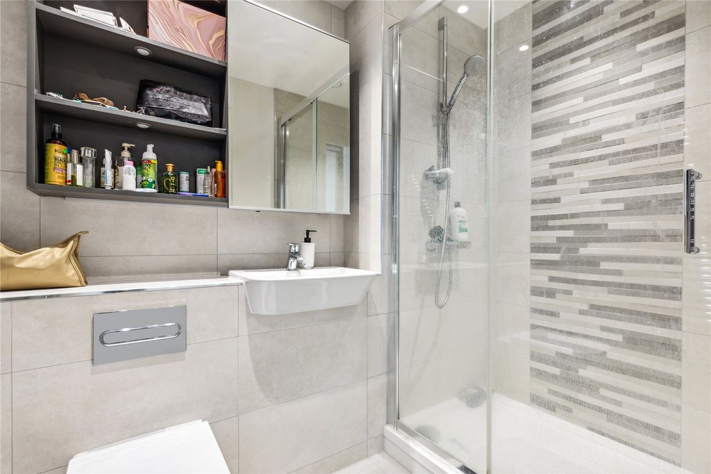 Property photo 2 of 16 Picture No. 02