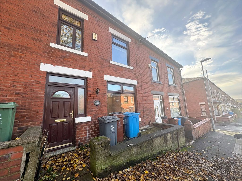 Property photo 1 of 8 External