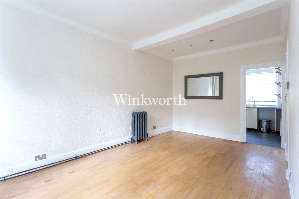 Property photo 3 of 12 Picture No. 04
