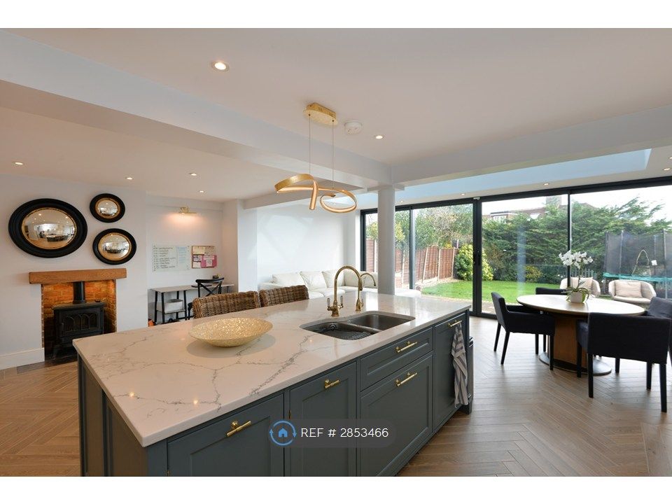 Property photo 3 of 30 Lower Floor