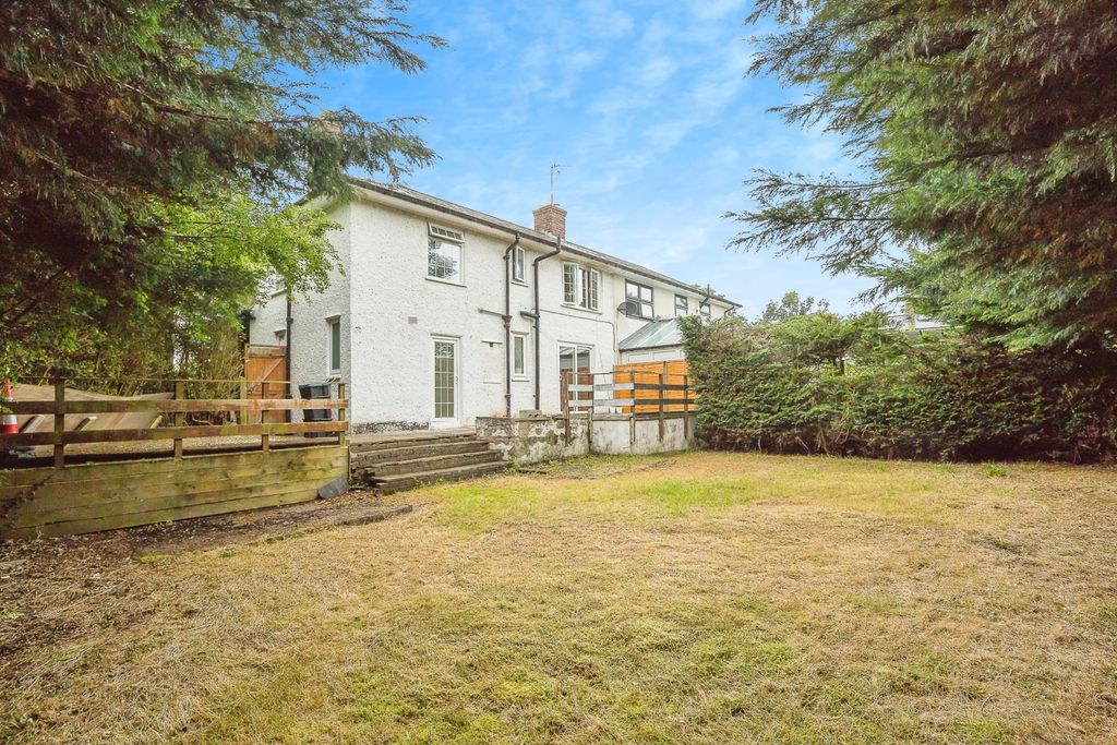 Property photo 2 of 21 Rear