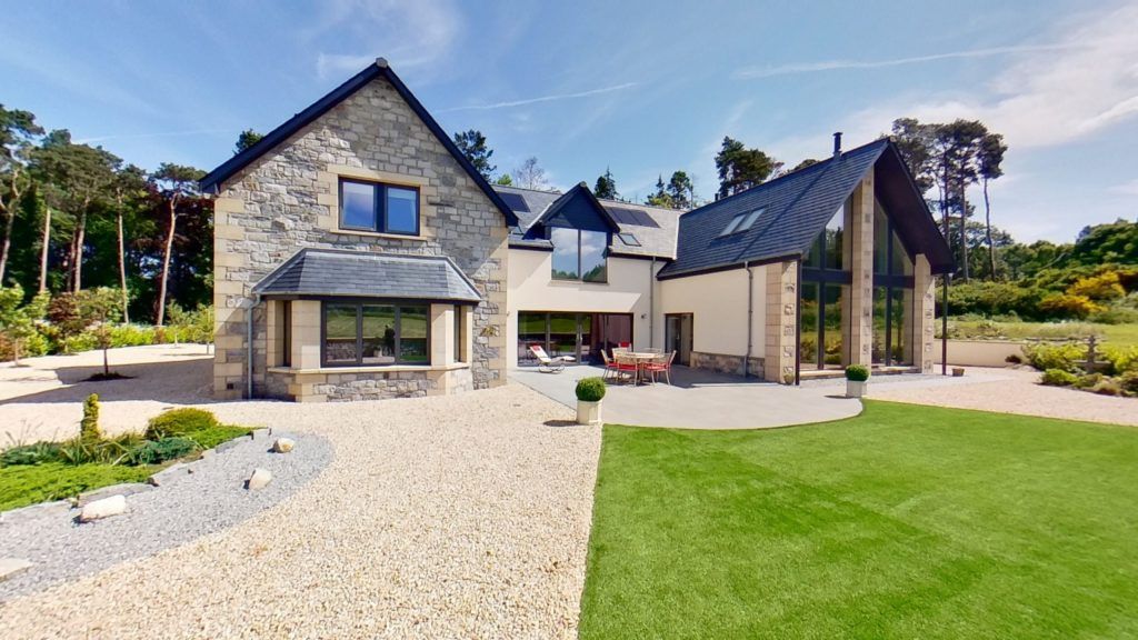 Property photo 3 of 45