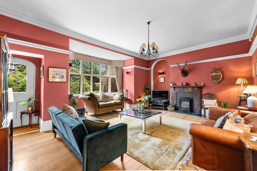 Property photo 2 of 15
