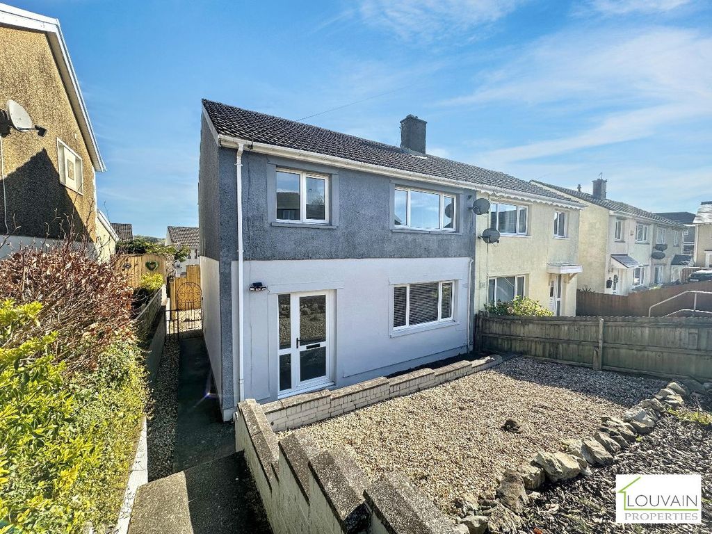 Property photo 1 of 25