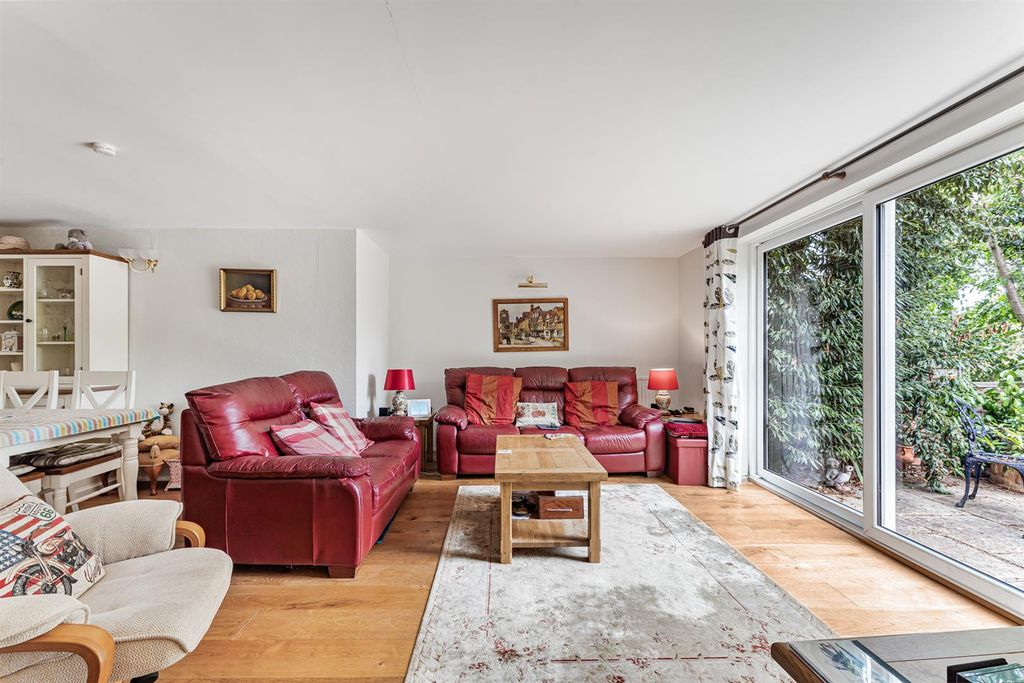 Property photo 2 of 16 40 Church View-40.Jpg