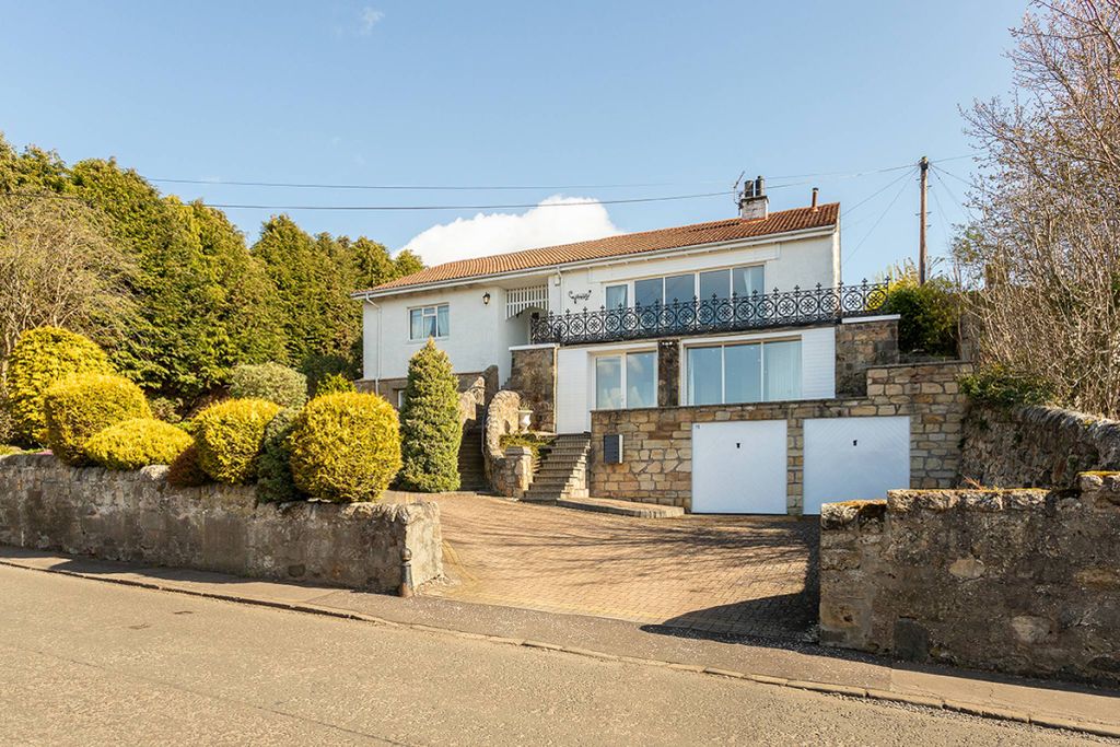 Property photo 1 of 39