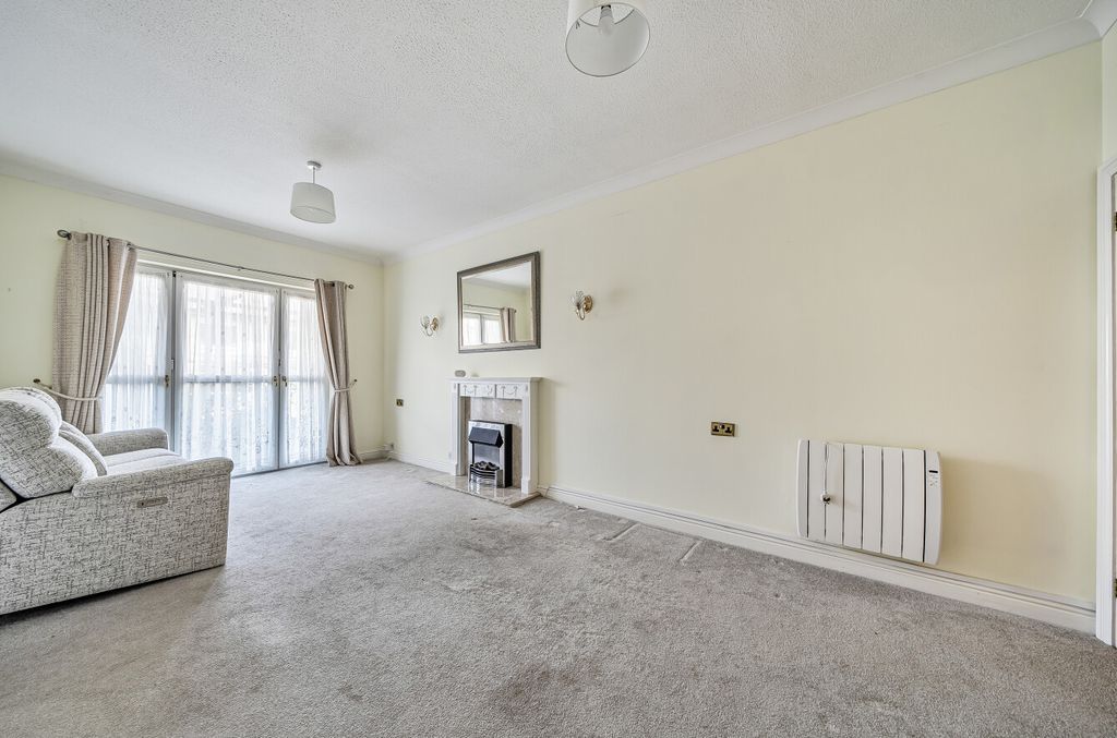 Property photo 1 of 18 1329530-4-6888E45...