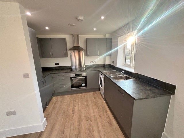 Property photo 3 of 5 Kitchen