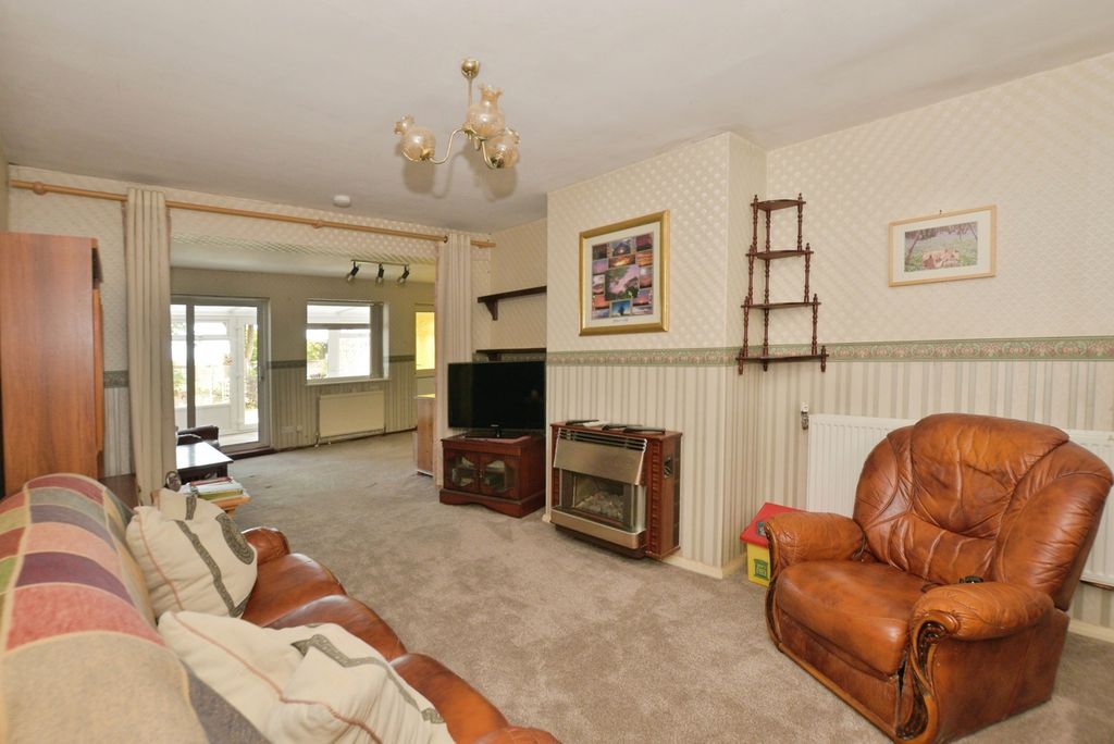 Property photo 2 of 19 Pbox-Img.Jpg