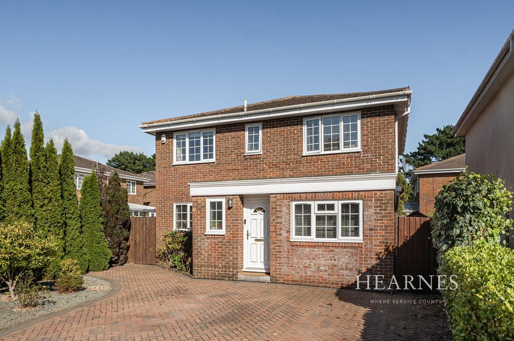 Property photo 1 of 20