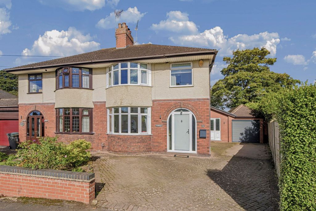 Property photo 1 of 31