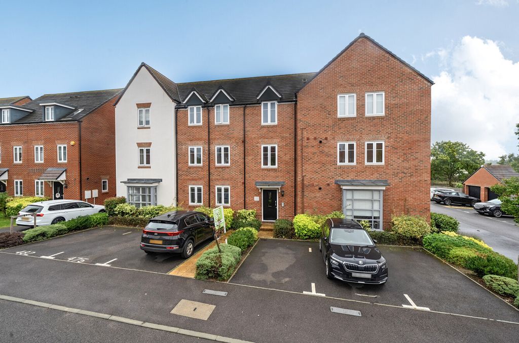 Property photo 2 of 16 1349062-1-68Ca76d...