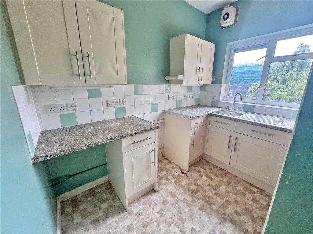 Property photo 3 of 5
