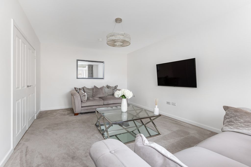 Property photo 2 of 26 Property Image 2