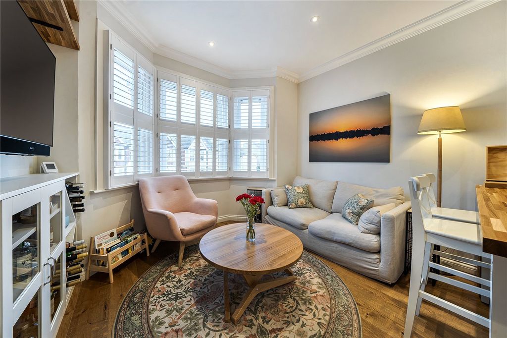 Property photo 3 of 19 Picture No. 10