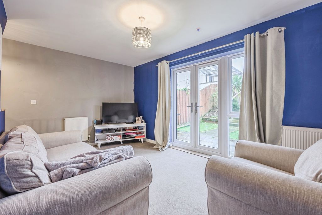 Property photo 2 of 14 Pbox-Img.Jpg