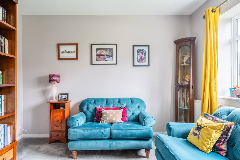 Property photo 1 of 14 Picture No. 02