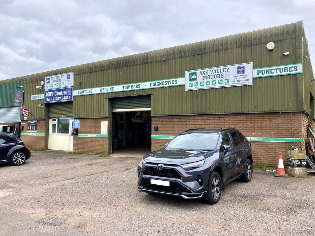 Property photo 1 of 7