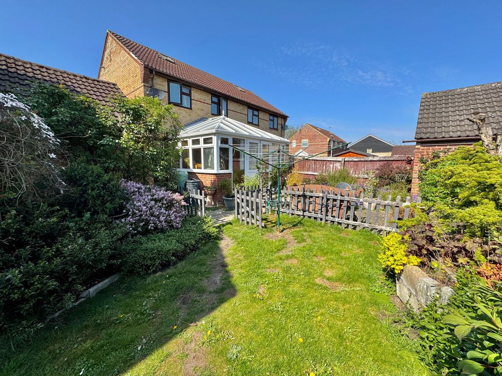 Property photo 3 of 15