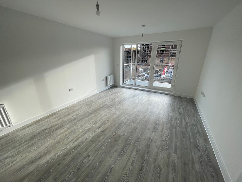 Property photo 3 of 10 Image