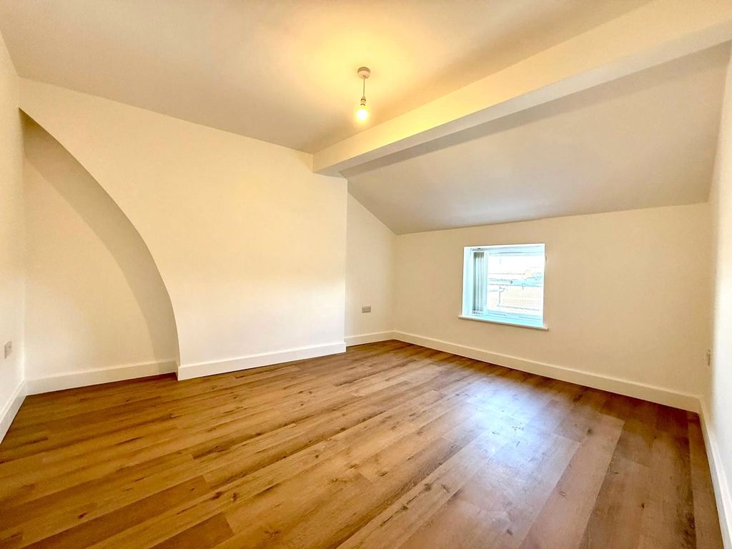 Property photo 2 of 6 Picture No. 02