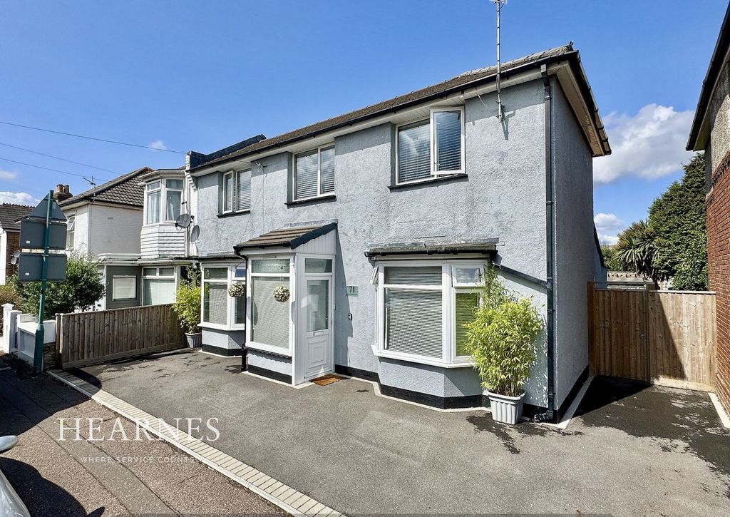 Property photo 1 of 25