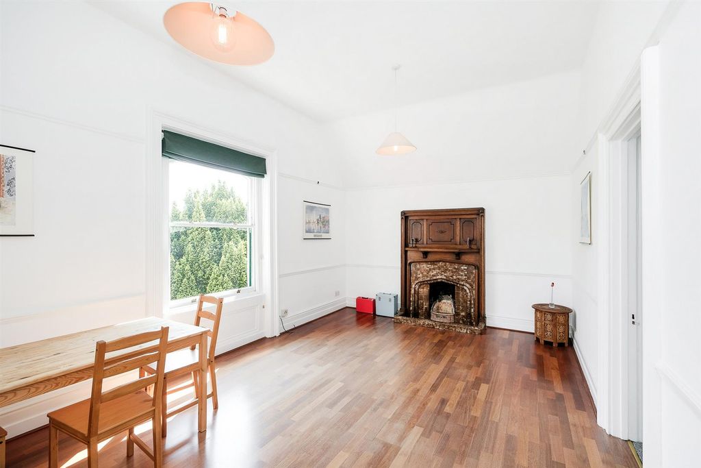 Property photo 2 of 22 Flat 5 Kingsley Grange-9_Web.Jpg