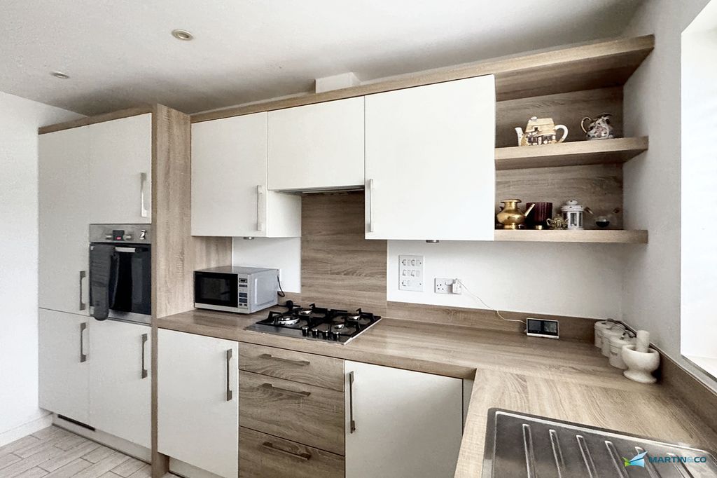 Property photo 2 of 14 Img_3111