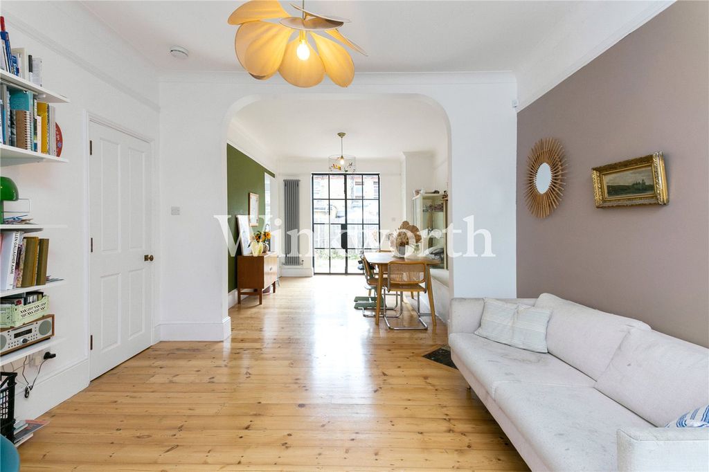 Property photo 1 of 20 Picture No. 01