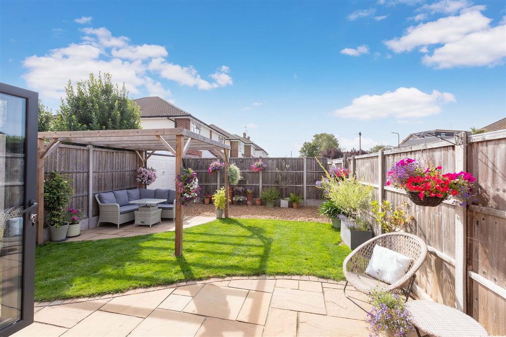 Property photo 2 of 19 9A Barnfield-1.Jpg
