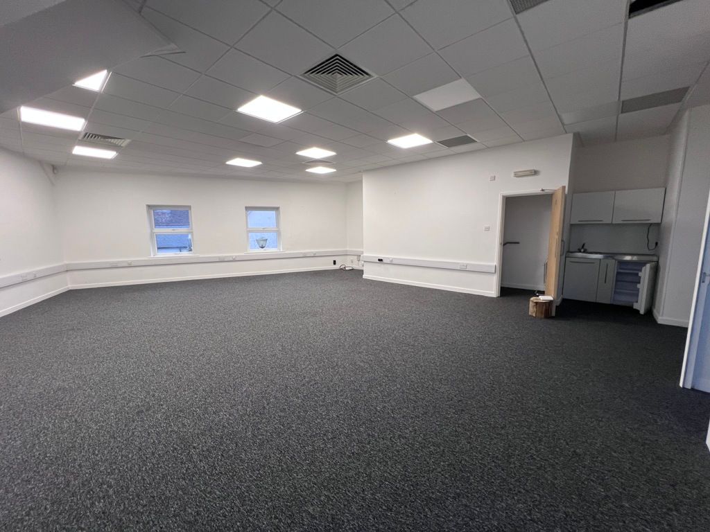 Property photo 3 of 7 Photo 2