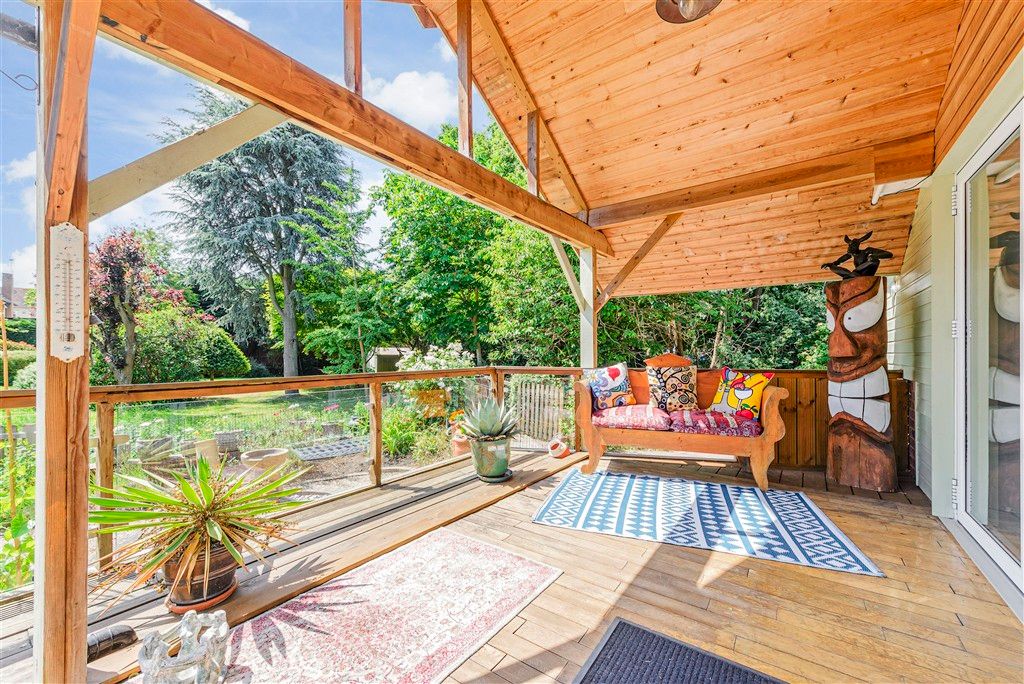 Property photo 2 of 15 Patio / Decking
